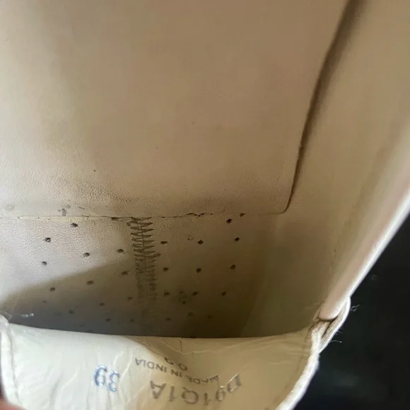 GEOX IVORY LOAFERS. Never worn - Picture 8 of 13